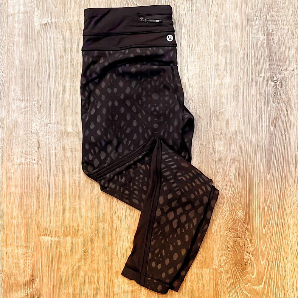 Lululemon 6 black leggings